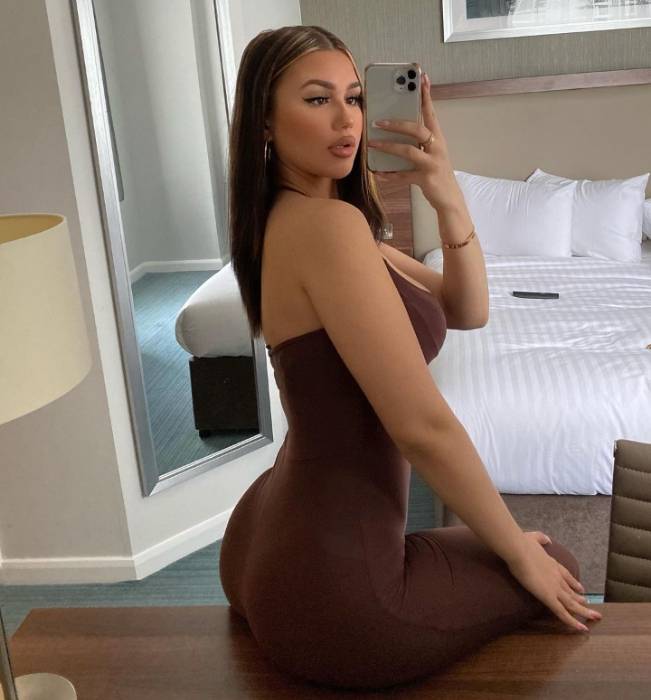 Angelina90