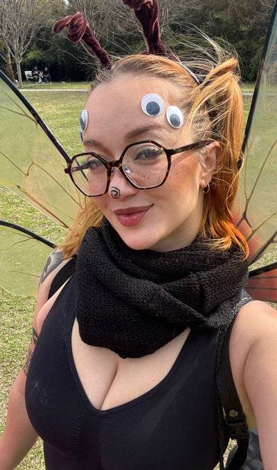 Mia85